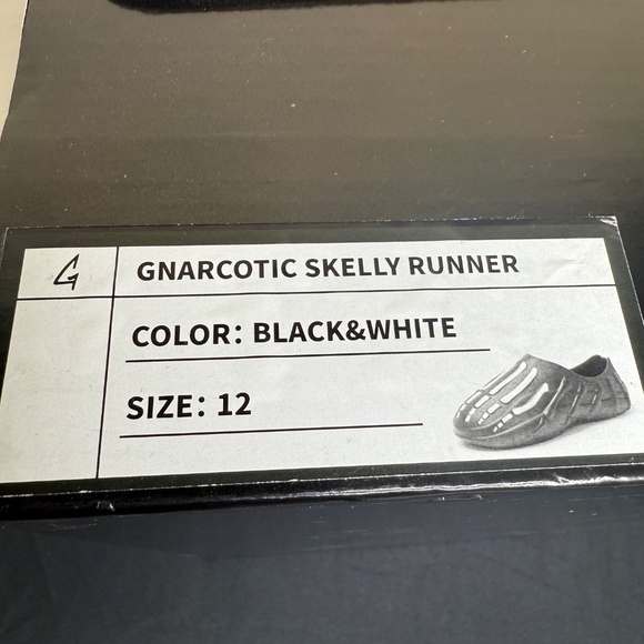 Gnarcotic Skelly Runner